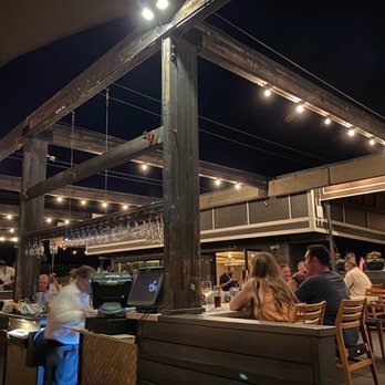 Fleetwood's on Front St - Rooftop - New American Near Me - Lahaina, Hawaii