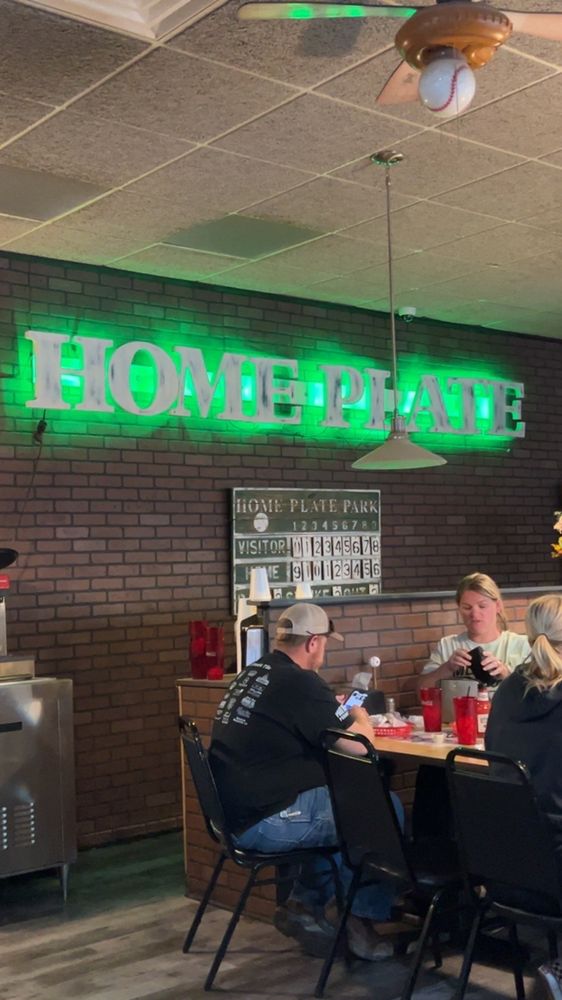 Home Plate Family Restaurant Logo