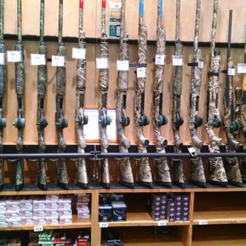 DICK'S Sporting Goods - Shopping with BroLo - Hunting & Fishing Supplies Near Me - Newport News, Virginia DICK'S Sporting Goods - Shopping with BroLo - Hunting & Fishing Supplies Near Me - Newport News, Virginia