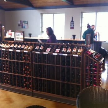 12 Corners Vineyards - Wineries Near Me - Benton Harbor, Michigan 12 Corners Vineyards - Wineries Near Me - Benton Harbor, Michigan