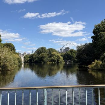 St James's Park Lake - Parks Near Me - London, XGL St James's Park Lake - Parks Near Me - London, XGL