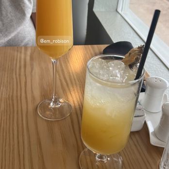 Toast To That - Pineapple ginger cooler Mimosa - Breakfast & Brunch Near Me - Clute, Texas Toast To That - Pineapple ginger cooler Mimosa - Breakfast & Brunch Near Me - Clute, Texas