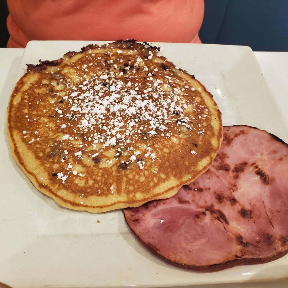 Lemon Tree - Lemon blueberry pancake wth ham - Breakfast & Brunch Near Me - Vero Beach, Florida Lemon Tree - Lemon blueberry pancake wth ham - Breakfast & Brunch Near Me - Vero Beach, Florida