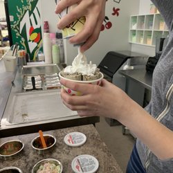 Wing Wa Oriental Market - Adding whipping cream