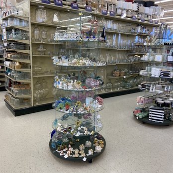 Hobby Lobby - Hobby Shops Near Me - Bloomingdale, Illinois
