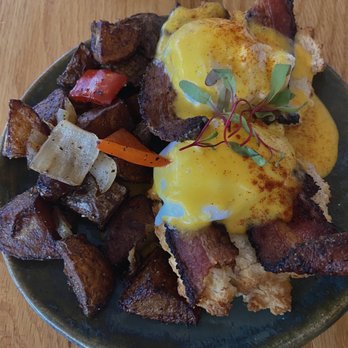 The Treehouse - Biscuit Beni - New American Near Me - Nashville, Tennessee The Treehouse - Biscuit Beni - New American Near Me - Nashville, Tennessee