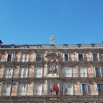 Plaza Mayor - Under the blue sky, Amazing - Landmarks & Historical Buildings Near Me - Madrid, M