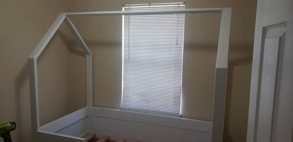 Slide of Handy Hunks