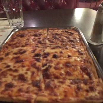 Barone's - Thin crust. Soggy. Even after sending it back, still not uniformly crunchy. Shame. - Italian Near Me - Valley Glen, California