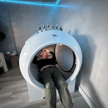 River Wellness Lab - Undersea/Hyperbaric Medicine Near Me - Tarzana, California River Wellness Lab - Undersea/Hyperbaric Medicine Near Me - Tarzana, California