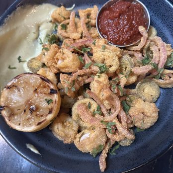 Livery - Indianapolis - Calamari - Latin American Near Me - Indianapolis, Indiana Livery - Indianapolis - Calamari - Latin American Near Me - Indianapolis, Indiana