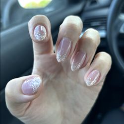 Gel nails done by Kanako 2024