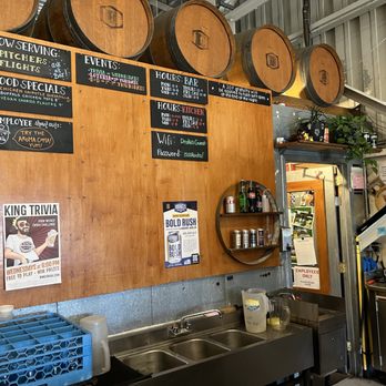 Drake's Barrel House - 5/5/24 FYI - Breweries Near Me - San Leandro, California Drake's Barrel House - 5/5/24 FYI - Breweries Near Me - San Leandro, California