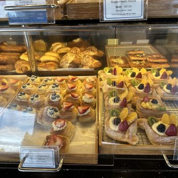 Paris Baguette - Bakeries Near Me - San Carlos, California Paris Baguette - Bakeries Near Me - San Carlos, California