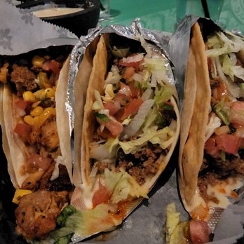 Barrio Tacos Lakewood - Bars Near Me - Lakewood, Ohio