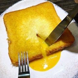 奶黃流心西多士 Golden Lava French Toast $28 HKD - SOOOOOO GOOD! 奶黃流心西多士 Golden Lava French Toast $28 HKD - SOOOOOO GOOD!