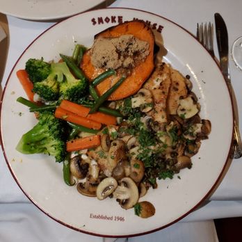 Burbank Smokehouse - Chicken Piccata - Steakhouses Near Me - Burbank, California Burbank Smokehouse - Chicken Piccata - Steakhouses Near Me - Burbank, California