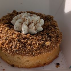 Bruin - Pumpkin donut