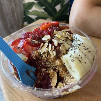 Playa Bowls - Pacific bowl half açaí/green bottom and added scoop of almond butter ***drool*** it's so delicious. - Juice Bars & Smoothies Near Me - Metairie, Louisiana Playa Bowls - Pacific bowl half açaí/green bottom and added scoop of almond butter ***drool*** it's so delicious. - Juice Bars & Smoothies Near Me - Metairie, Louisiana