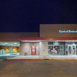 Bank of America Financial Center - Storefront