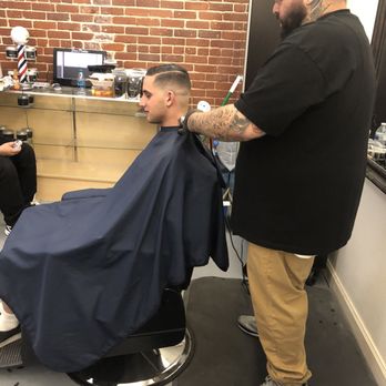 Bugsys Barbershop - Ask for tone - Barbers Near Me - Los Angeles, California Bugsys Barbershop - Ask for tone - Barbers Near Me - Los Angeles, California