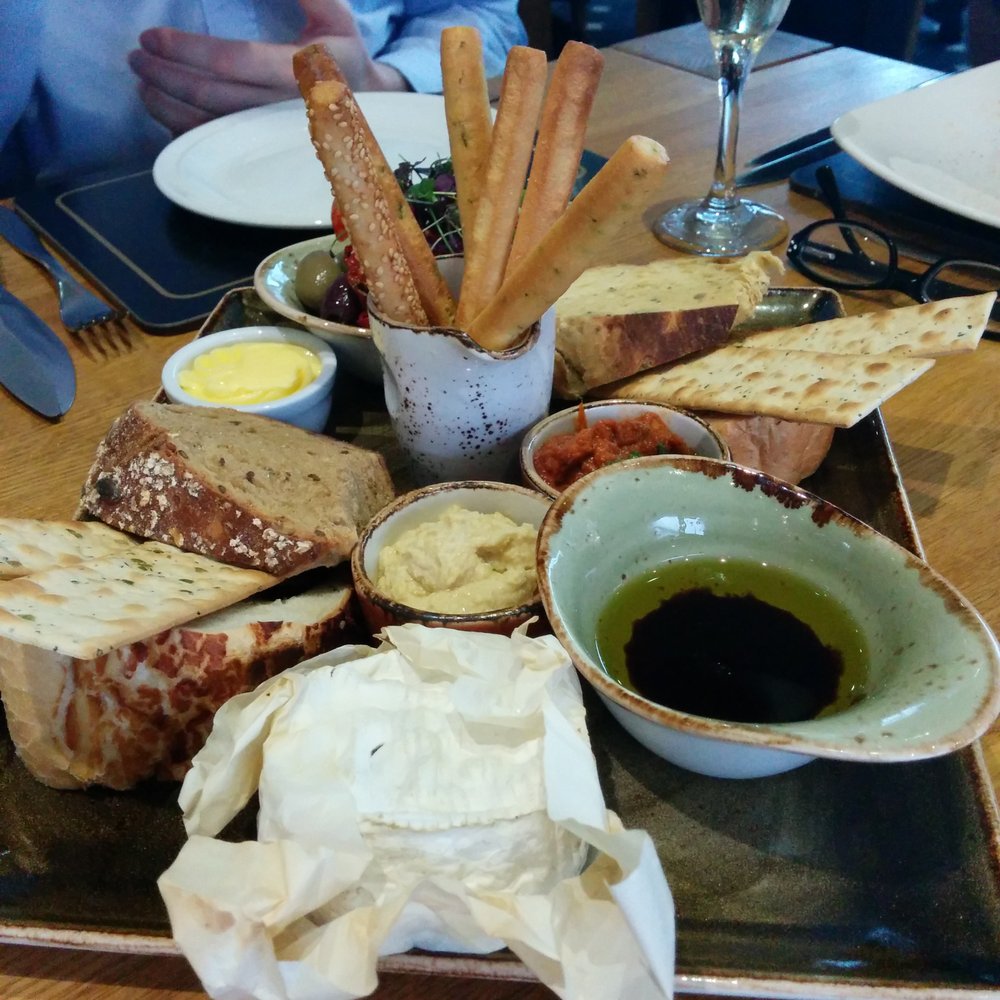 The Fisherman's Retreat - Bread platter to share - Bistros Near Me - Ramsbottom, BOL