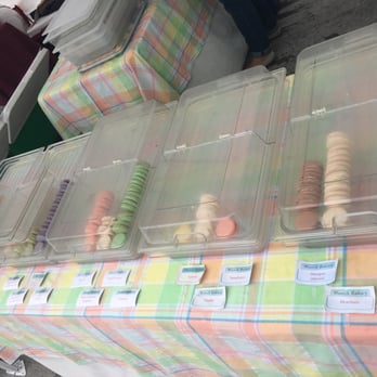 Munch Bakery - Yummy macaroons at the farmers market - Desserts Near Me - Torrance, California Munch Bakery - Yummy macaroons at the farmers market - Desserts Near Me - Torrance, California