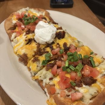 Fort Mitchell Public House Bar and Grill - Idaho Potato Flatbread - American Near Me - Fort Mitchell, Kentucky
