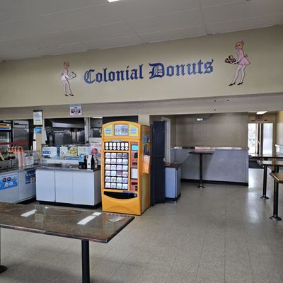 Colonial Donuts by null