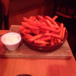 Casa De Oro - Kumera fries with mayo. Not quite Spanish tapas, but still a great dish.