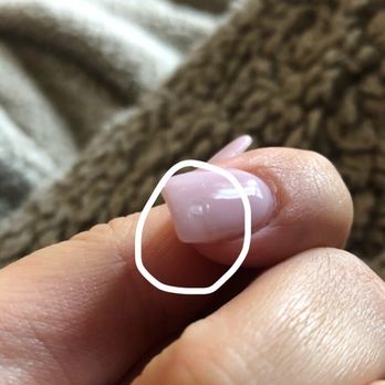 Kim's Pro Nails - chipped gel coat on dip powder less than one week ago - Nail Salons Near Me - Normal, Illinois