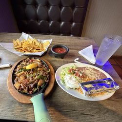 La Quesadilla Mexican Grill - Steak Fajitas with added pineapple
