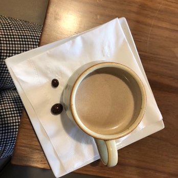 Charlotte's Coffee House - Coffee & Tea Near Me - Dubuque, Iowa