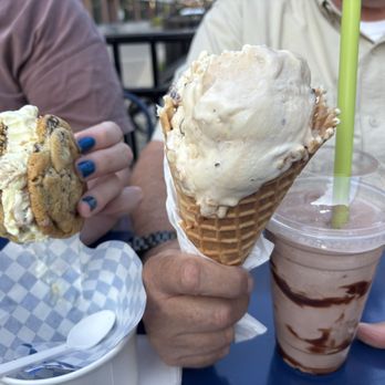 Huddy's - Choc shake, ice cream sandwich and Carmel cheesecake! All delicious! - Ice Cream & Frozen Yogurt Near Me - Hudsonville, Michigan Huddy's - Choc shake, ice cream sandwich and Carmel cheesecake! All delicious! - Ice Cream & Frozen Yogurt Near Me - Hudsonville, Michigan
