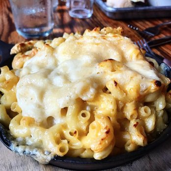 Devils Backbone Brewing Company - skillet mac and cheese - American Near Me - Roseland, Virginia
