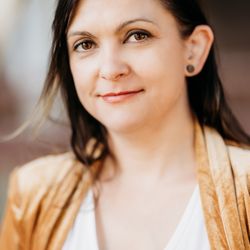 Hummingbody - Founder and owner of Hummingbody