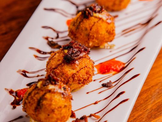 Muck & Fuss Craft Beer and Burgers by null