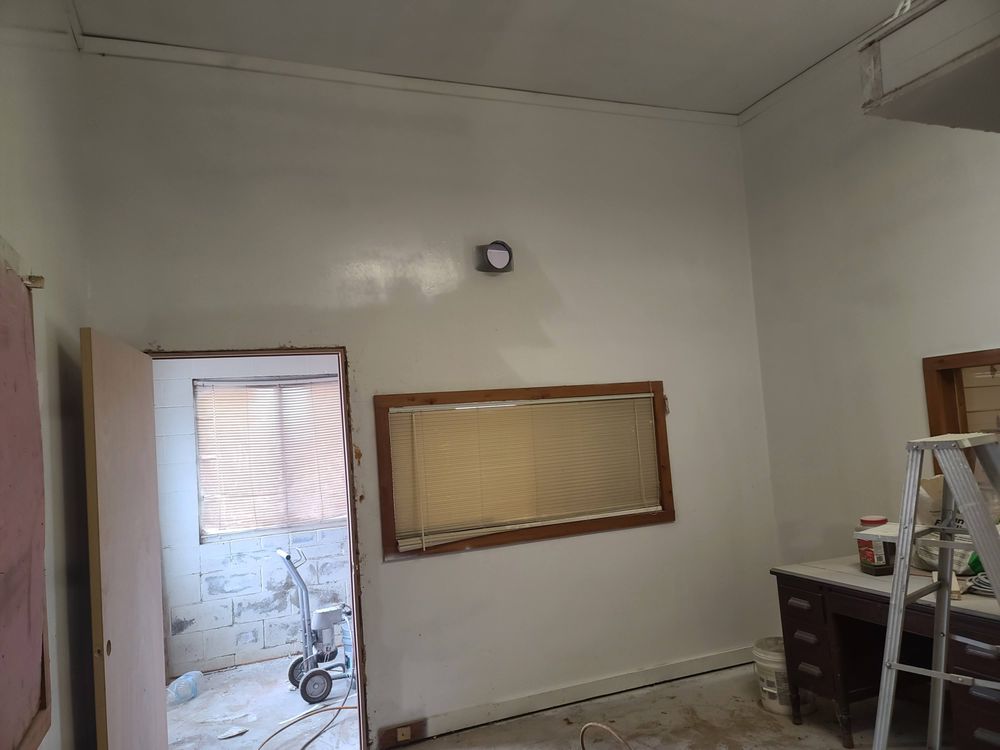 Slide of G & N Painting and Construction