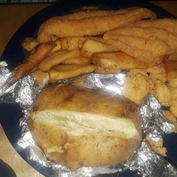 David's Catfish House - We also had to season our own potato.  I pay a restaurant because I'm lazy and believe my food should be ready to eat. - Seafood Near Me - Atmore, Alabama
