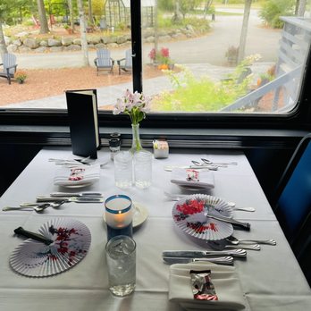 Cafe Lafayette Dinner Train - Table fan is needed even in fall - New American Near Me - Lincoln, New Hampshire