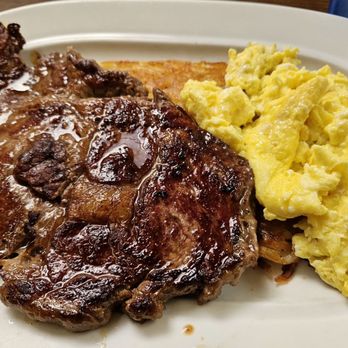 Cable Car Cafe - Steak and eggs - Burgers Near Me - South San Francisco, California