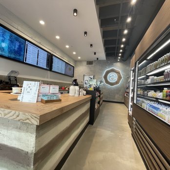 Earthbar - Inside - Juice Bars & Smoothies Near Me - Berkeley, California