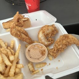 3 piece meal with the tiniest pieces of chicken. Most of it was just the extra fried chunks that have no chicken in it. 3 piece meal with the tiniest pieces of chicken. Most of it was just the extra fried chunks that have no chicken in it.