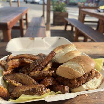 Chicken Crossing - SLIDER (2) COMBO MEAL - Vegan Near Me - Eugene, Oregon