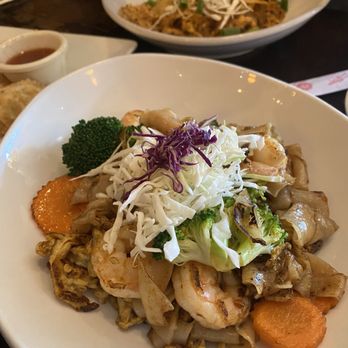 Thai Kitchen - Pad see ew - Thai Near Me - Albuquerque, New Mexico