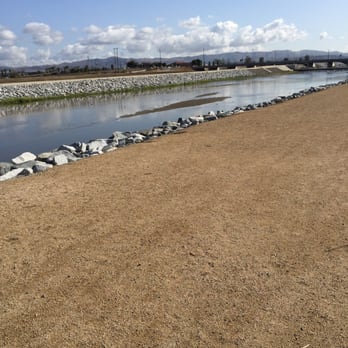 Santa Ana River Trail - Hiking Near Me - Orange, California