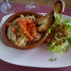 Les Poissons Rouges