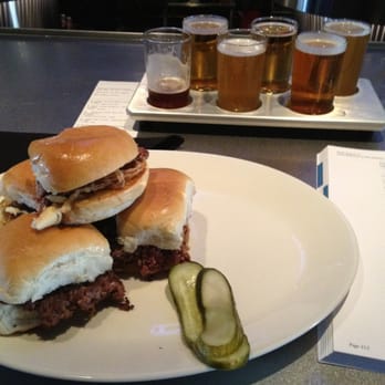 Yard House - Sliders with beer sampler - Bars Near Me - Boston, Massachusetts Yard House - Sliders with beer sampler - Bars Near Me - Boston, Massachusetts