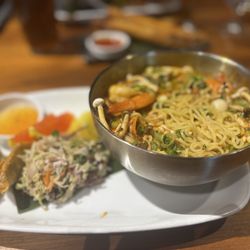 Lat14 Asian Eatery - Tom yum shrimp ramen