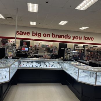 TJ MAXX - Updated December 2025 - 75 Photos & 33 Reviews - 1021 W